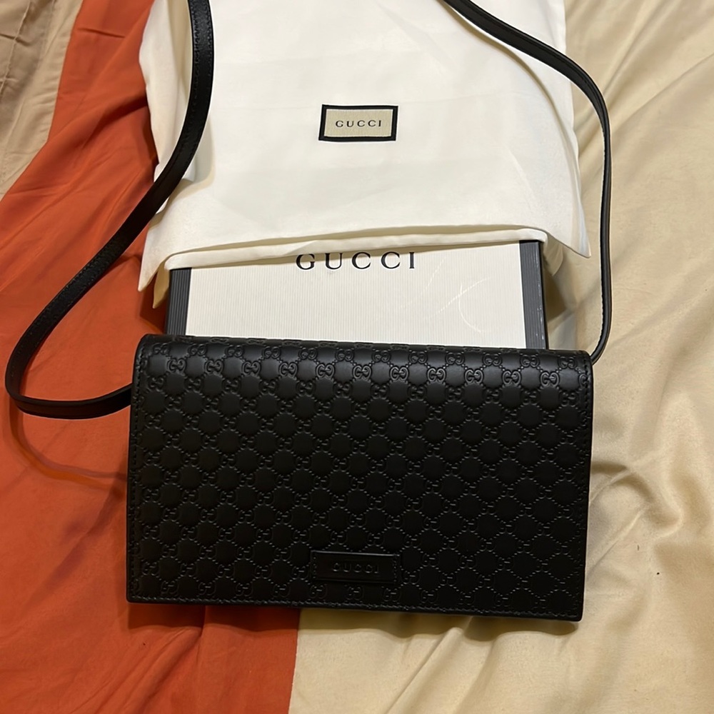 Gucci Crossbody clutch